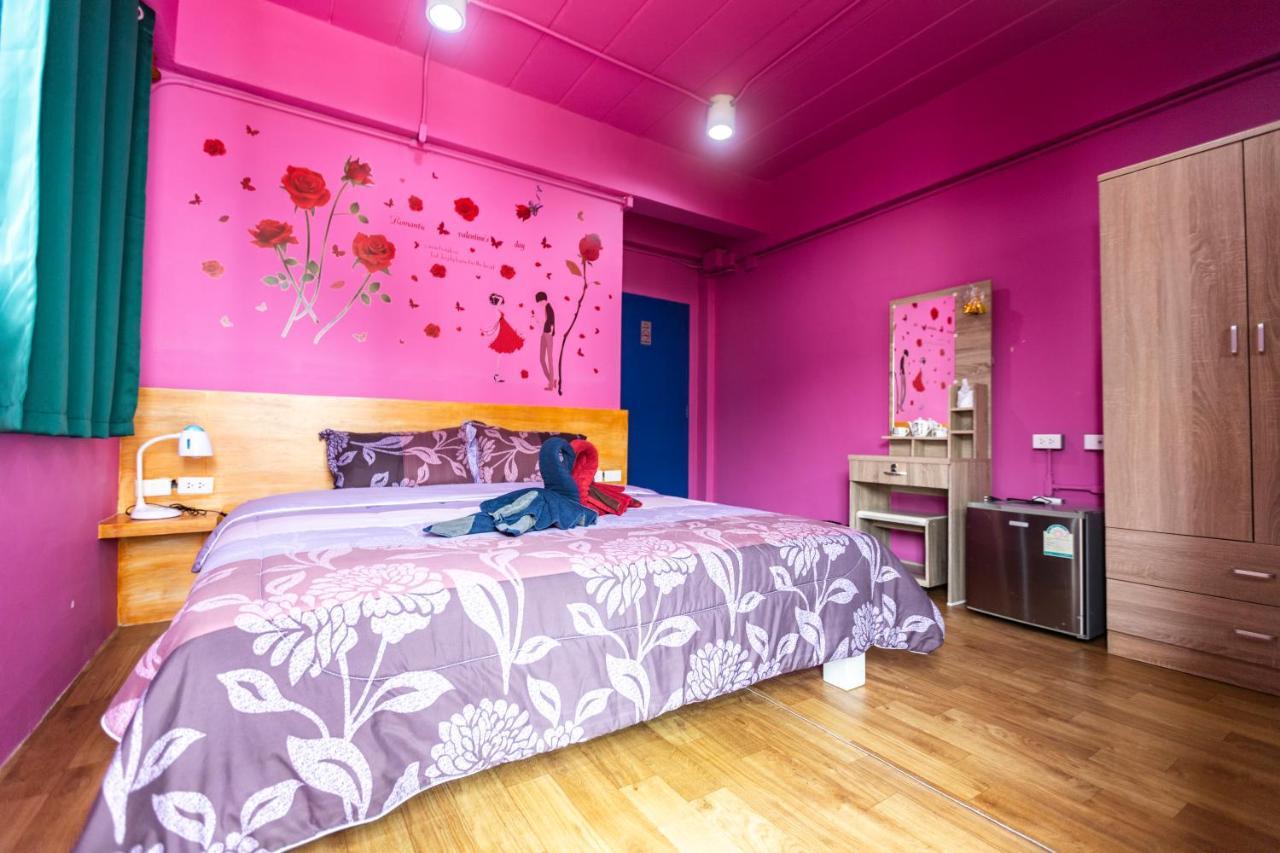 Firefly Phuket Hotel Patong Exterior photo